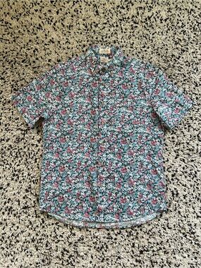 Faherty The Breeze Shirt Short Sleeve Button Down Blue Pink Floral Men’s Medium